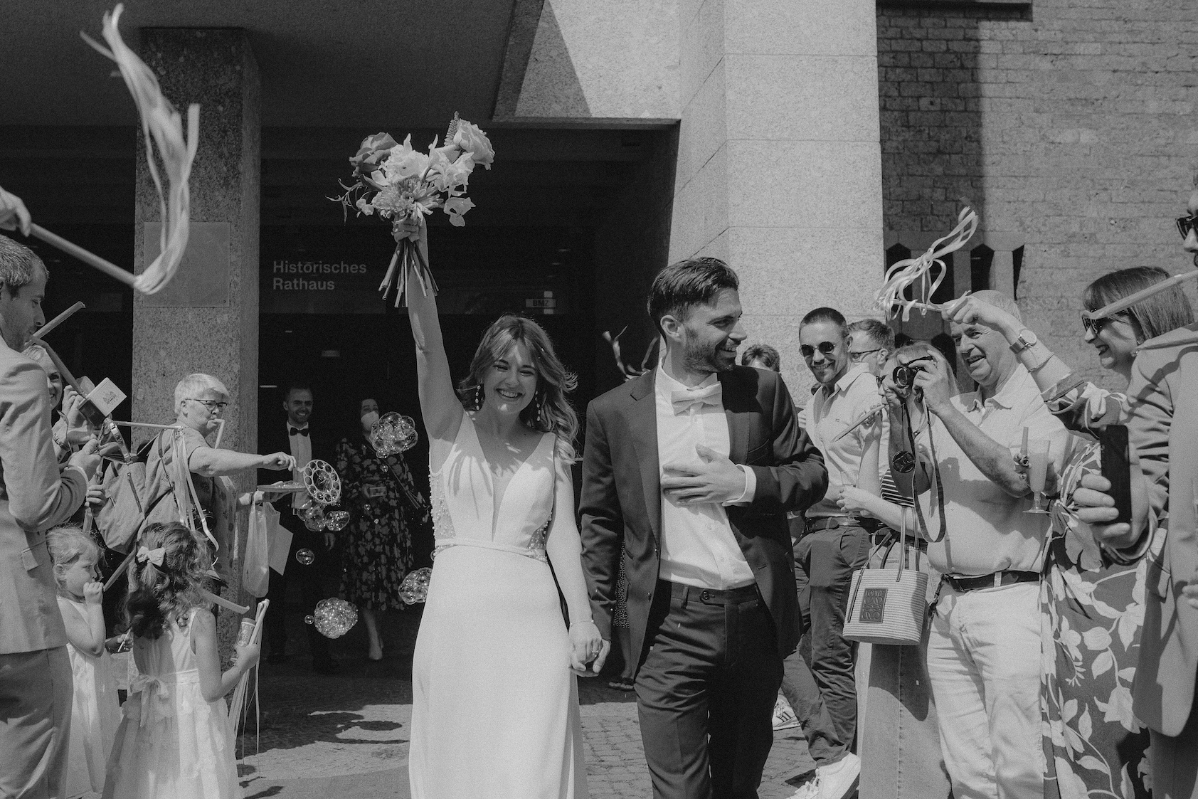 Standesamtliche Trauung in Köln, fotografiert von Emma Gaubrich – authentische, emotionale Hochzeitsfotografie